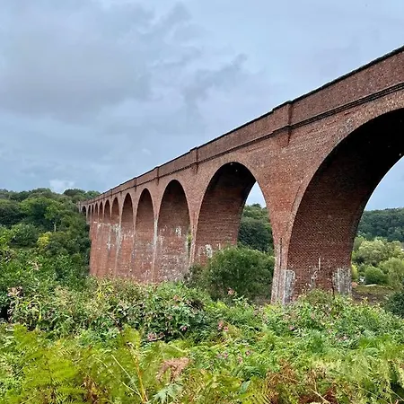 Runaway Cottage, Holiday home Whitby